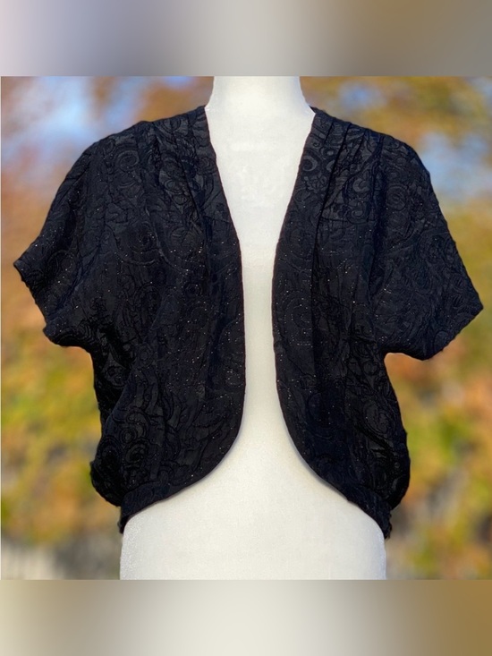 Forever 21 Jackets & Blazers - Love 21 Black Shimmery Open Curved Front Short Sleeve Cropped Bolero Shrug S/P